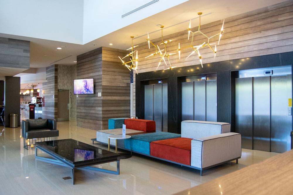 Hilton Garden Inn Leon Poliforum Bagian luar foto