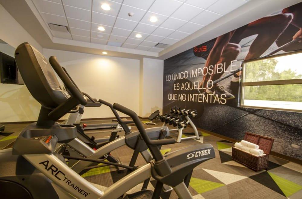 Hilton Garden Inn Leon Poliforum Bagian luar foto