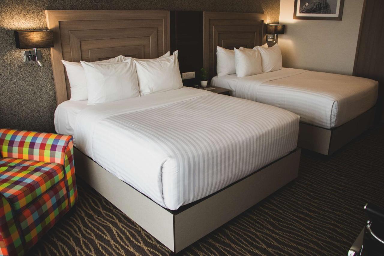 Hilton Garden Inn Leon Poliforum Bagian luar foto