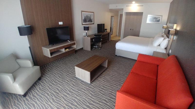 Hilton Garden Inn Leon Poliforum Bagian luar foto
