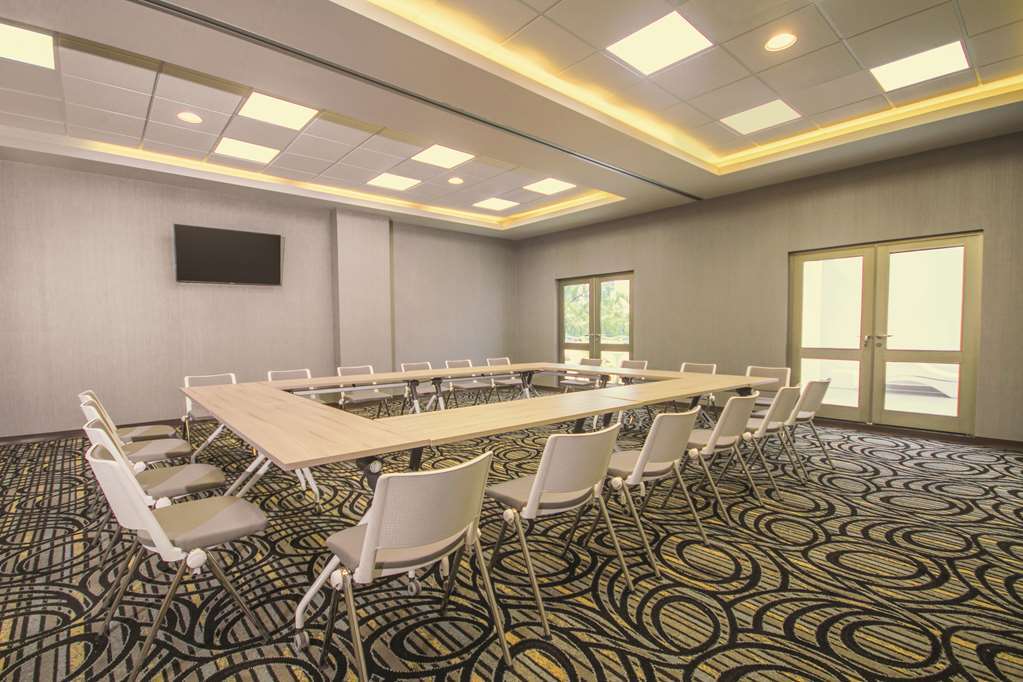 Hilton Garden Inn Leon Poliforum Fasilitas foto